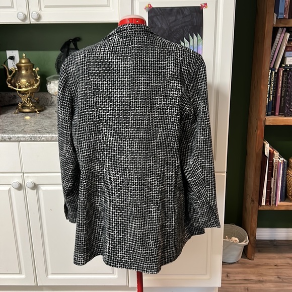 Plus Size waterfall textured jacket - Picture 4 of 4
